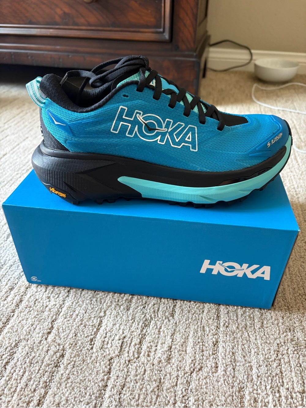 Hoka One One Women's Mafate 5 Trail Shoe in Blue and Black